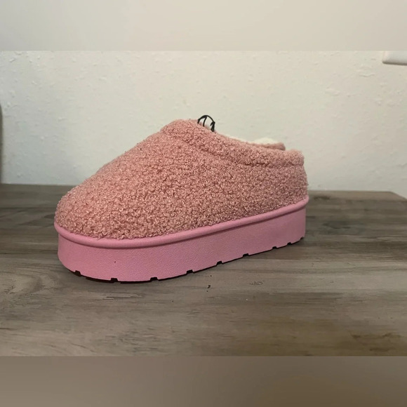 Love 83 Little & Big Girls Teddy Sherpa Scuff Platform Slipper, Size 12, NWT - Picture 6 of 9